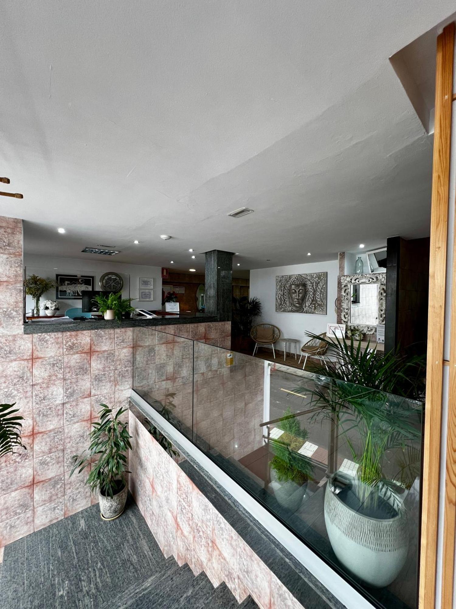 Hostal Residencia Cardona Arrecife  Buitenkant foto